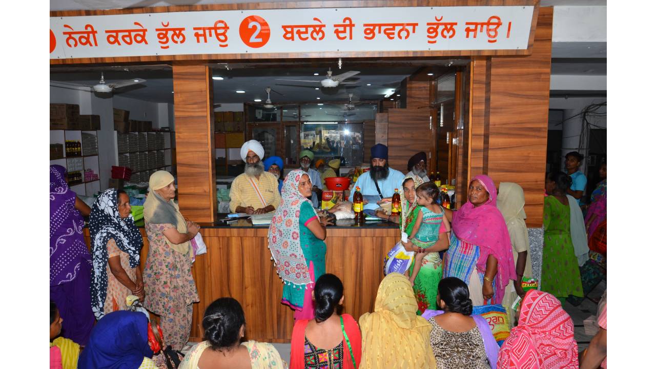 Guriqbal Singh Ji Gallery Monthly Ration Distribution by Bibi Kaulan Ji Bhalai Kendar Tarantaran Road Amritsar